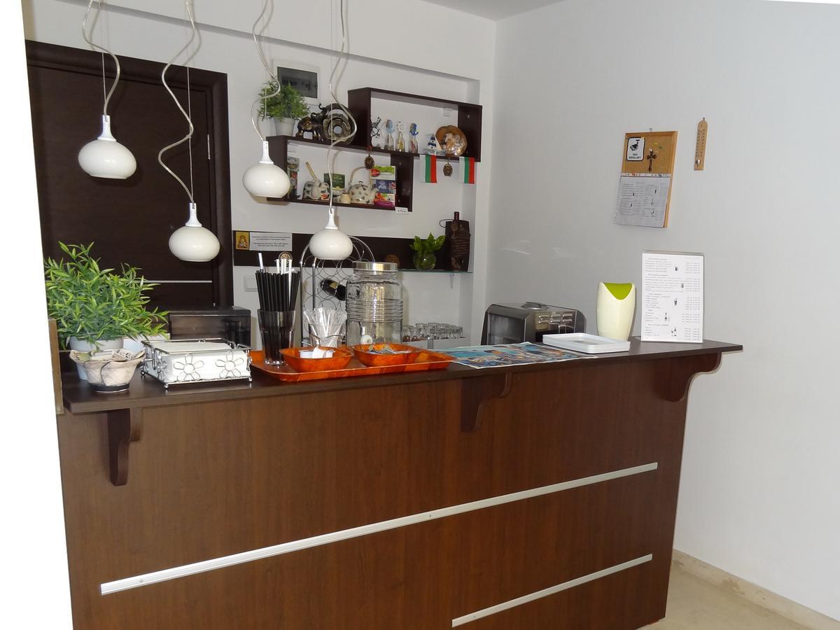 Family Нouse -Нotel Asai Ravda Extérieur photo