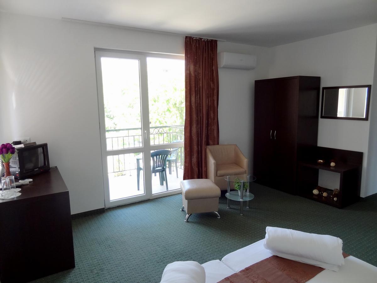 Family Нouse -Нotel Asai Ravda Extérieur photo