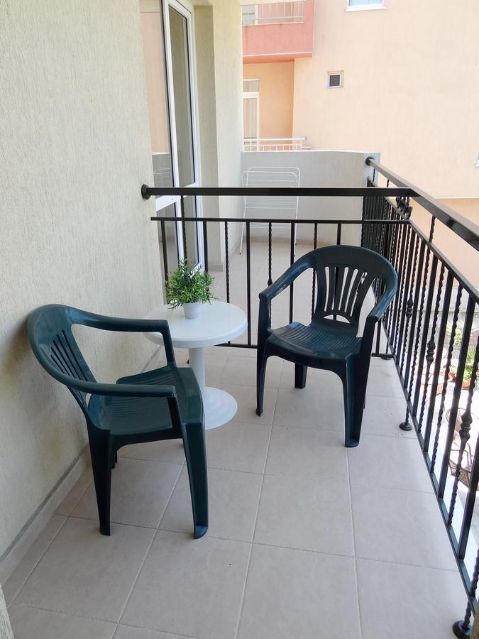 Family Нouse -Нotel Asai Ravda Extérieur photo
